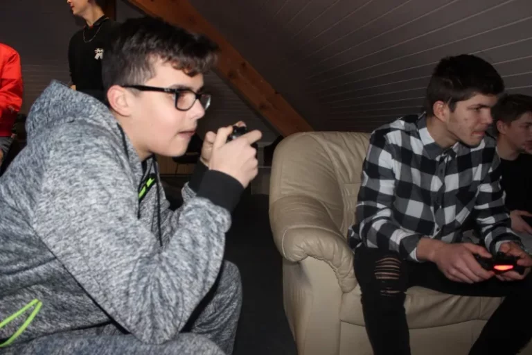 Tournoi FIFA18 à Malleray, photo 6