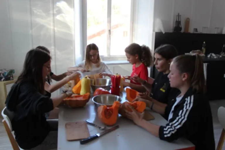 Préparation soupe à la courge pour le marché artisanal d'automne à Tramelan, photo 3