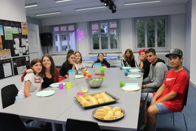 Soirée repas Paninis maison à Malleray, photo 7