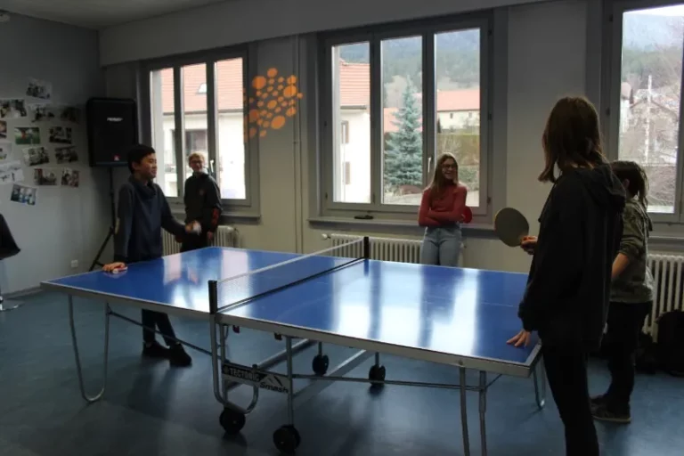 Tournoi de ping pong à Malleray, photo 1