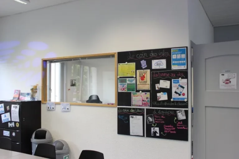 Réouvertures des locaux de l'AJR, photo 1