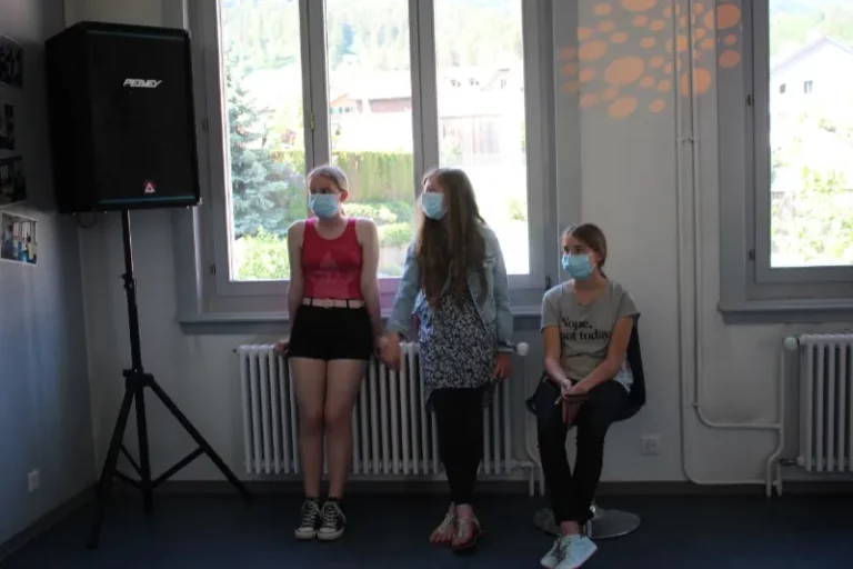 Masterquiz Kahoot organisé par Lenaïc Mathilde Gaëlle et Flora à Malleray, photo 2