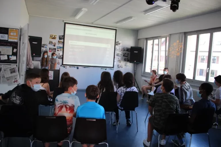 Masterquiz Kahoot organisé par Lenaïc Mathilde Gaëlle et Flora à Malleray, photo 9