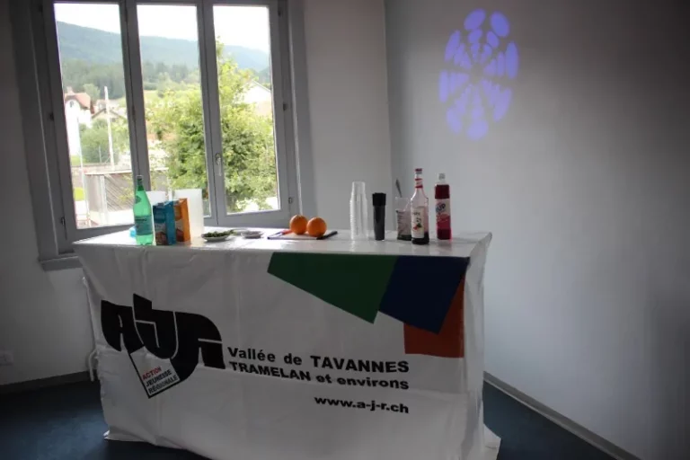 Cocktails en folie à Malleray, photo 1