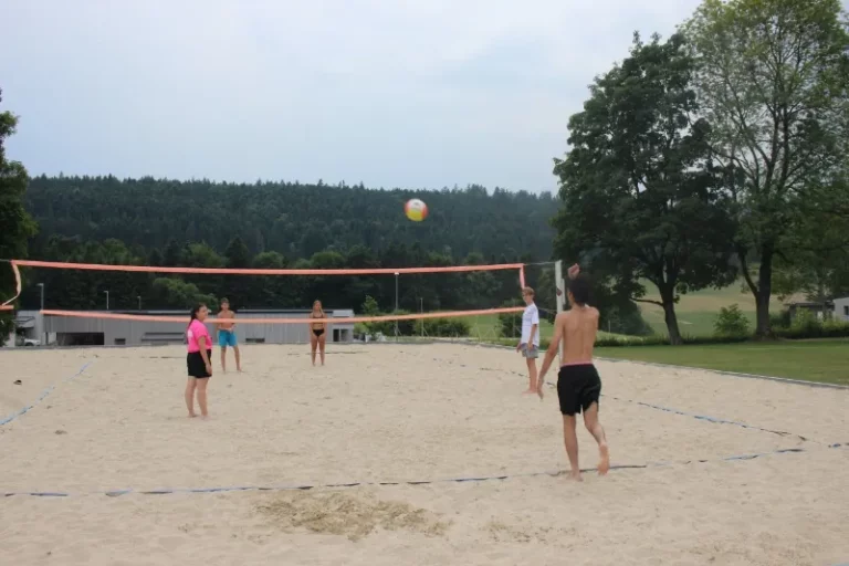 Activités estivales à la piscine du Château à Tramelan, photo 15