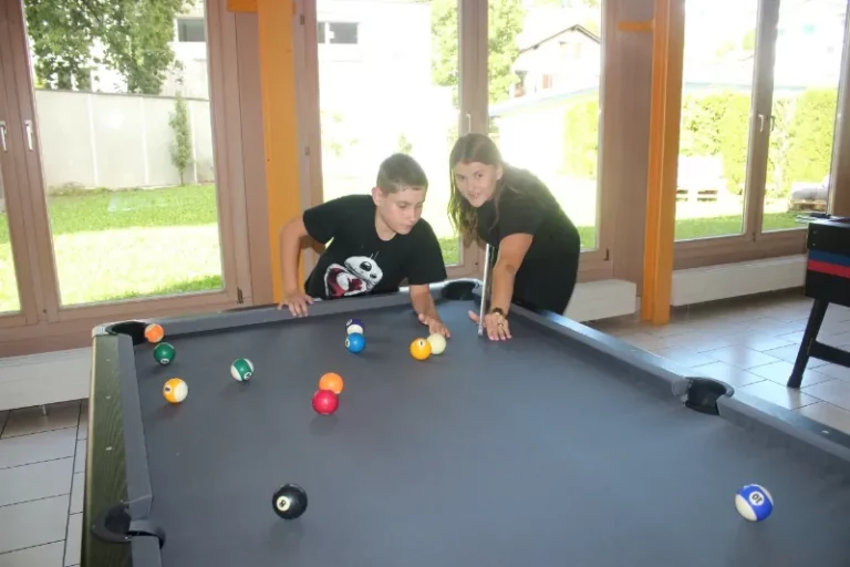 Initiation billard à Malleray, photo 3