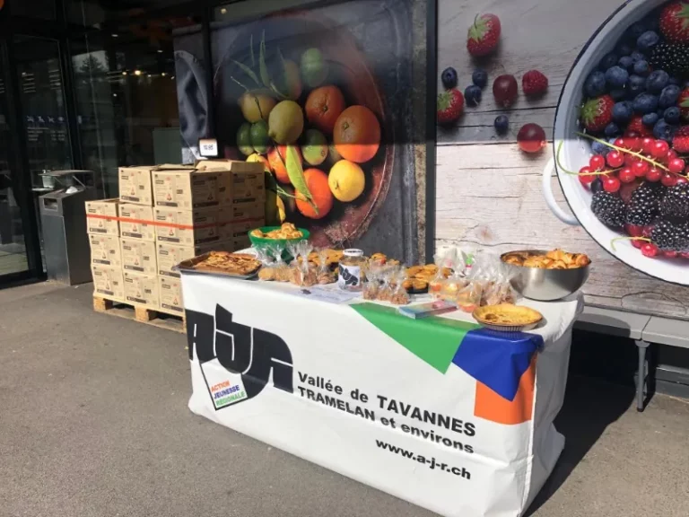 Confection de pâtisseries pour la vente du 7 octobre à Malleray et à Tramelan, photo 3