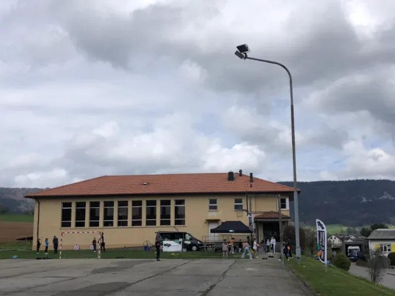 1ère animation mobile de la saison à la place de la patinoire à Tavannes, photo 5