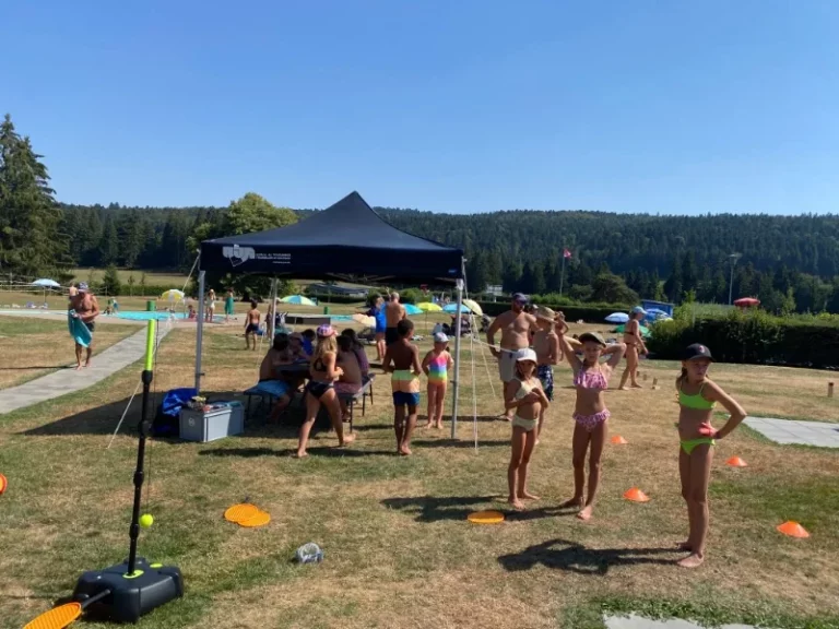 Animation à la piscine du Château à Tramelan, photo 2